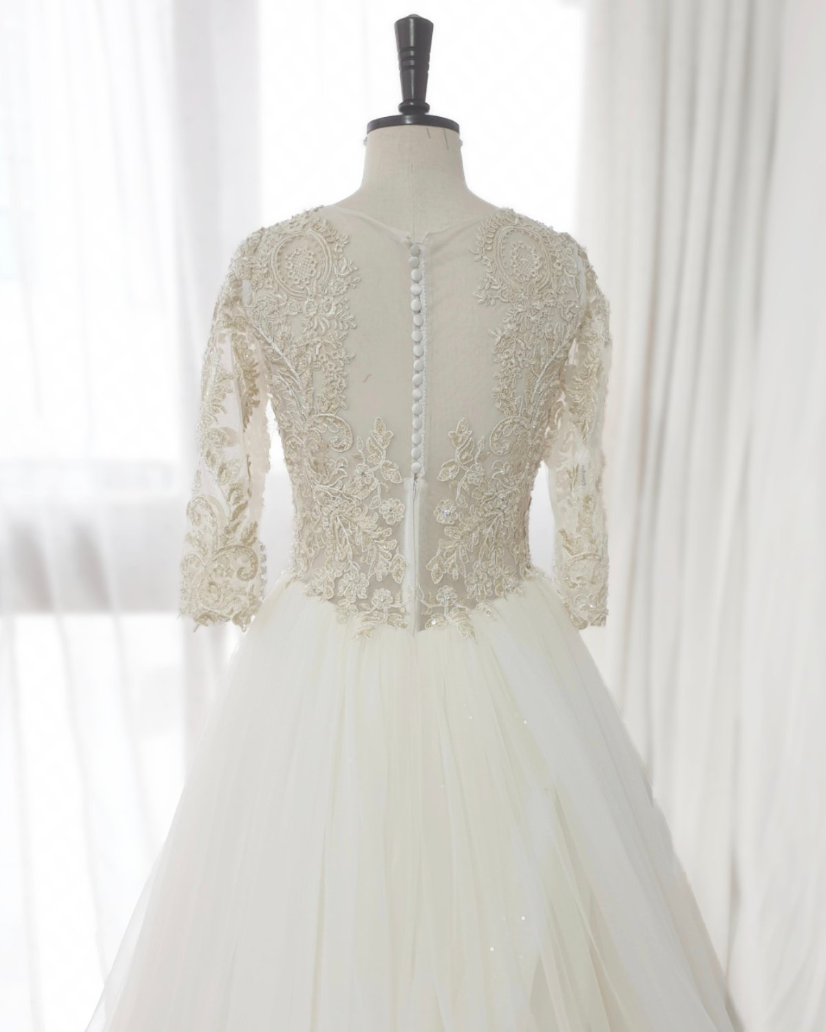 dress alteration detail at suu bespoke