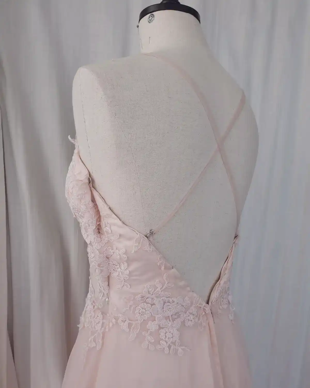 dress alteration detail at suu bespoke